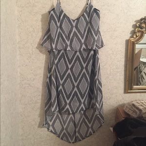 🆕 Super cute neutral colored Aztec high low dress